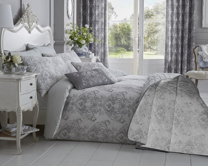 V0671444183 - Toile 200 Thread Count Cotton Rich Duvet Cover Set - Coa Living