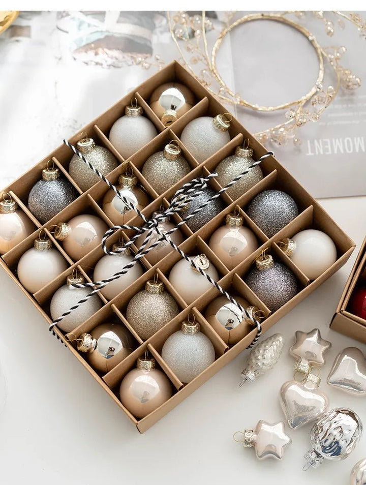 14:202422807#4cm 25pcs B;200325265:200503907 - Aubin Set of 25 Contemporary Christmas Tree Baubles in Pearl Tones - Coa Living