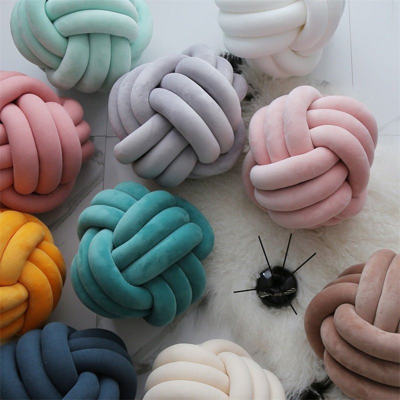 14:29#White;183:200012944#Diam27CM - Knyttet Plush Style Knotted Ball Stuffed Cushions - Coa Living