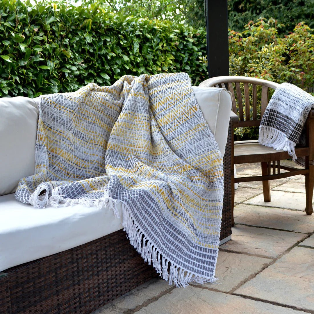 ARIZONATHROWSMALLDKGREY - Arizona Zig Zag Heavyweight Herringbone Throw - Coa Living