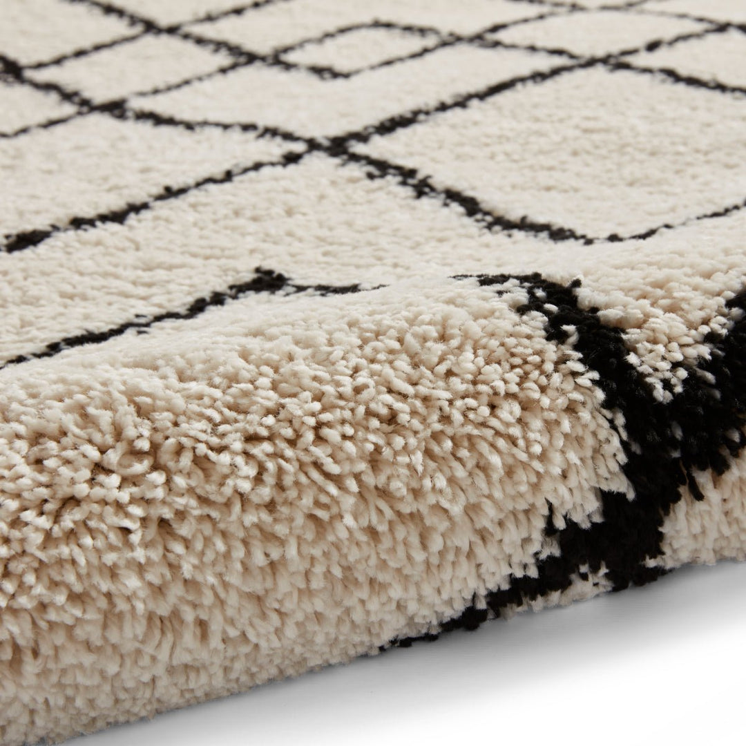 RNA638WHTBLK1217 - Royal Nomadic A638 Shaggy Rug - Coa Living