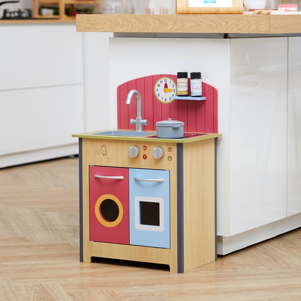 S0671016168 - Wooden Kitchen Playset with Interactive Features and 4 Accessories - Coa Living